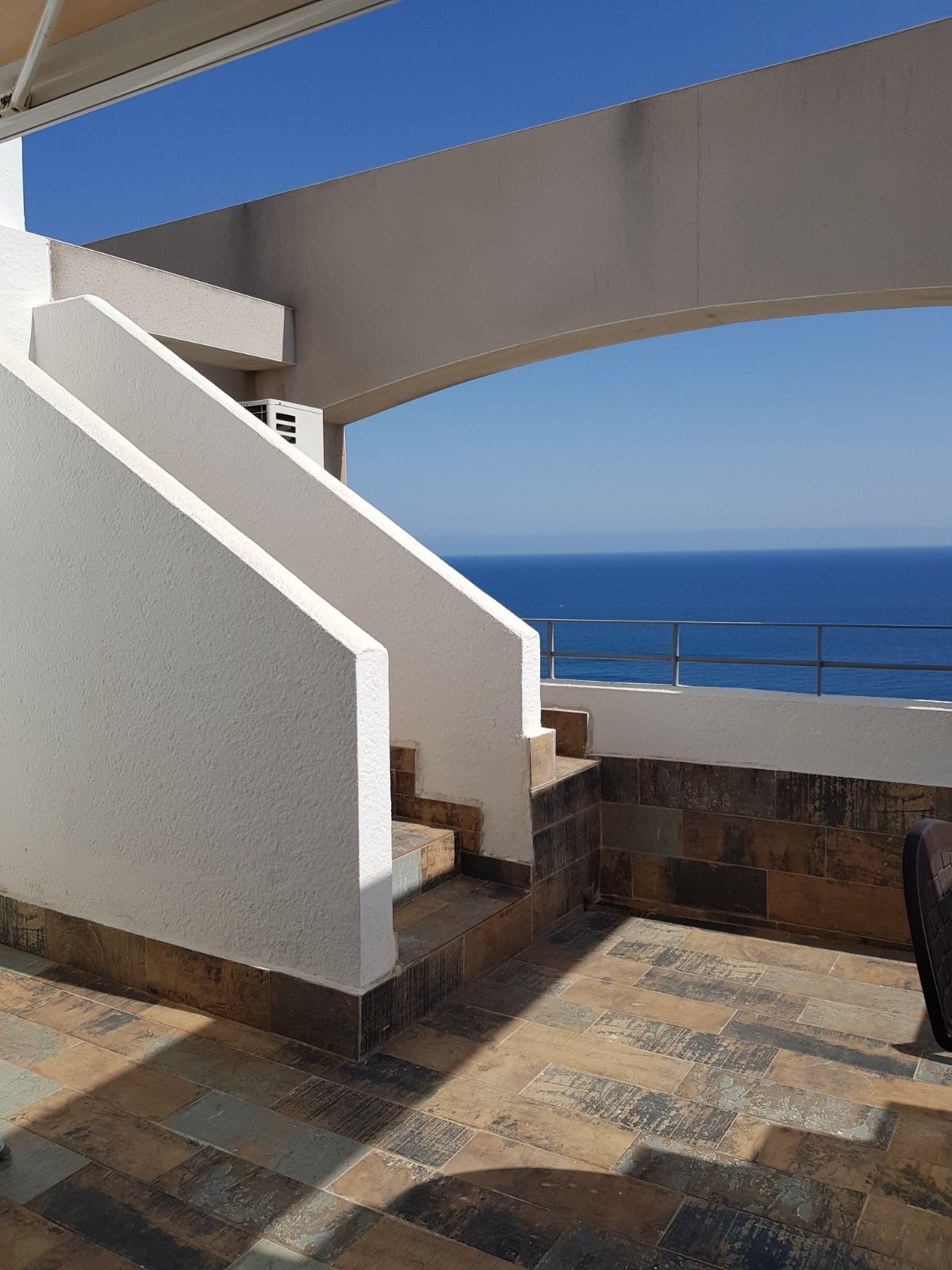For sale, a truly special apartment in one of the most privileged areas of Benidorm.
