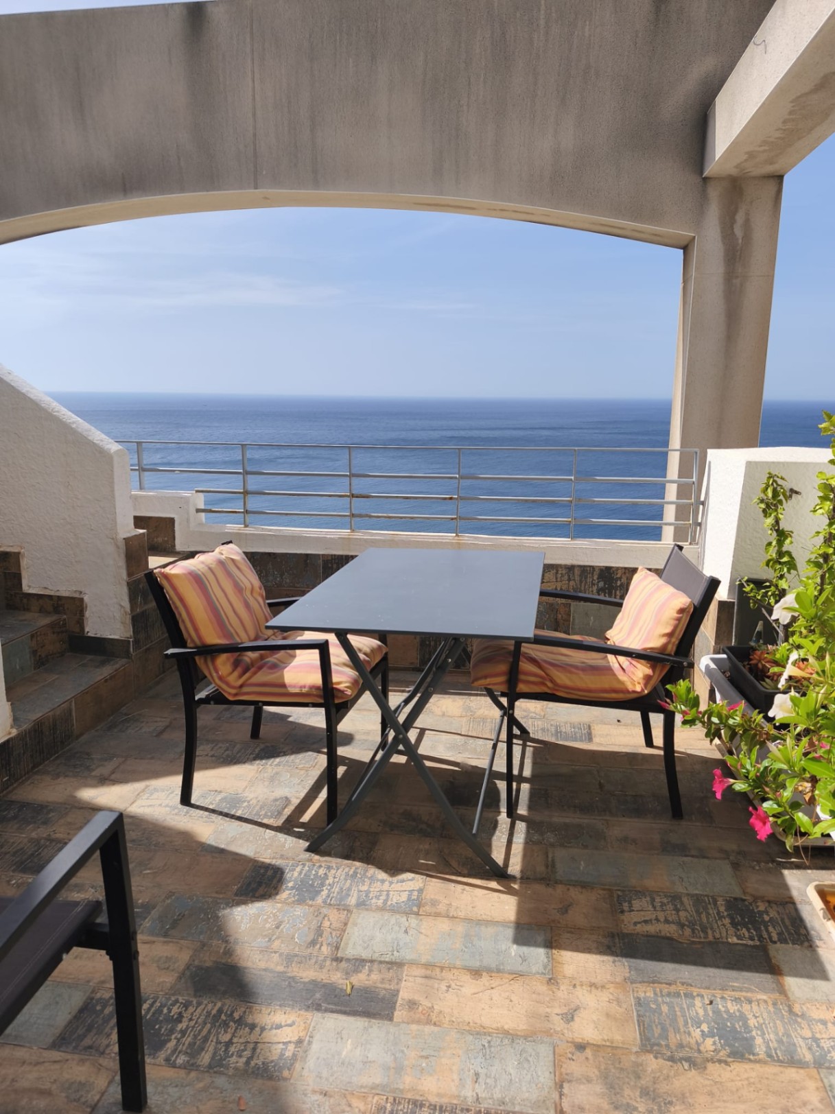 For sale, a truly special apartment in one of the most privileged areas of Benidorm.