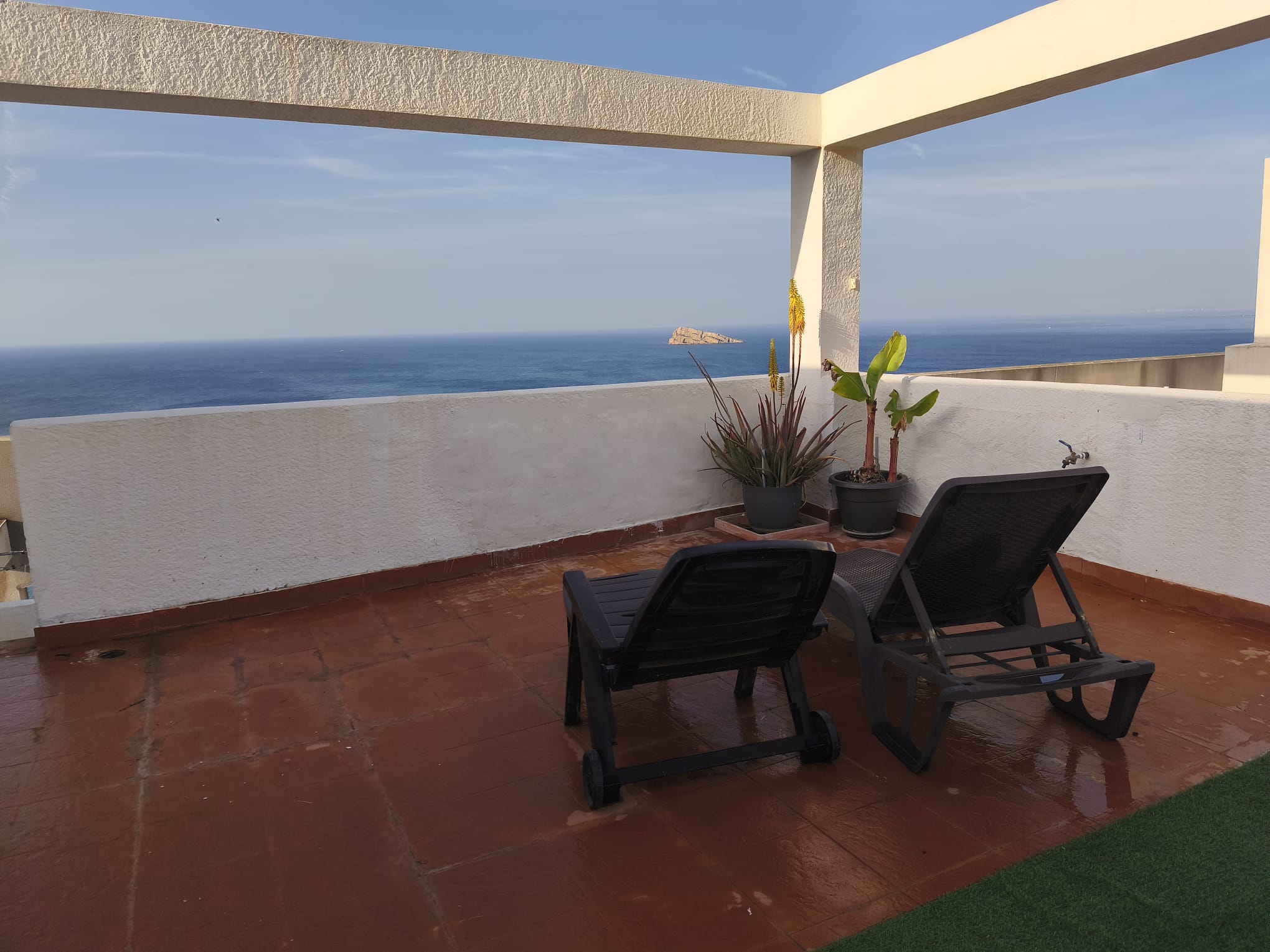 For sale, a truly special apartment in one of the most privileged areas of Benidorm.