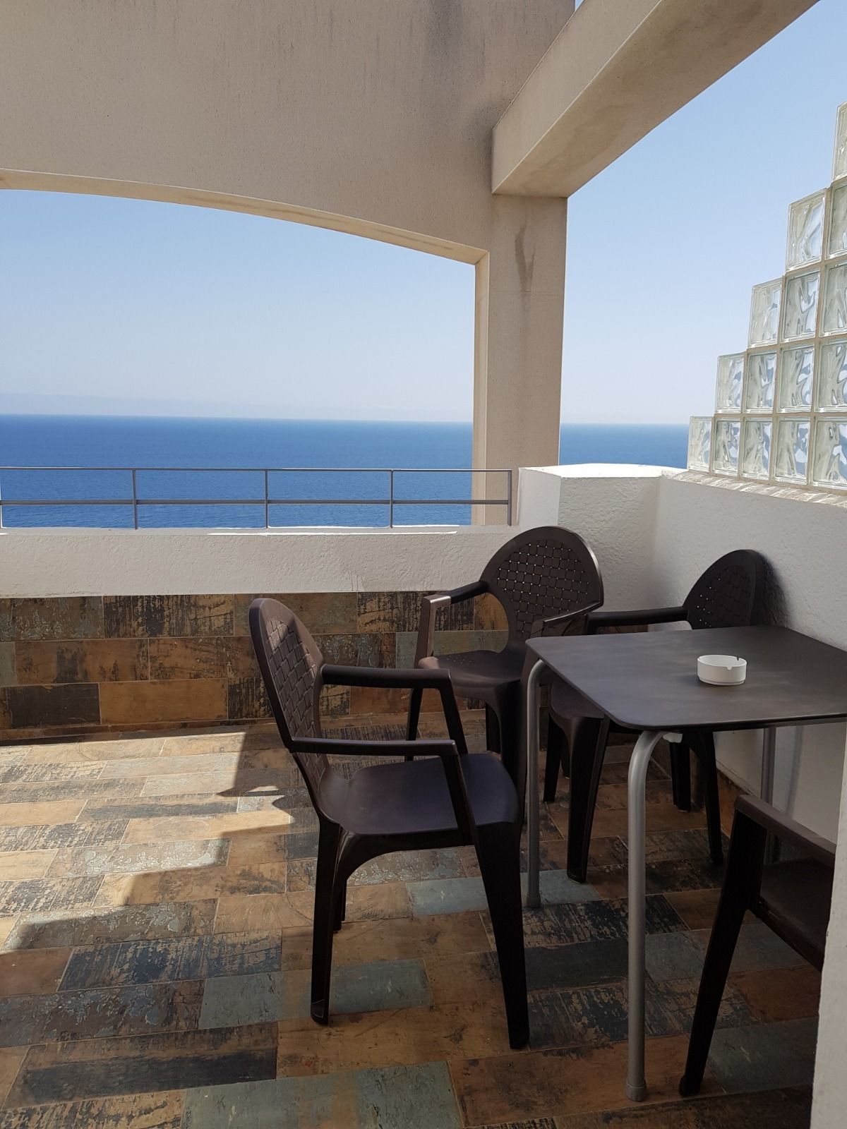 For sale, a truly special apartment in one of the most privileged areas of Benidorm.