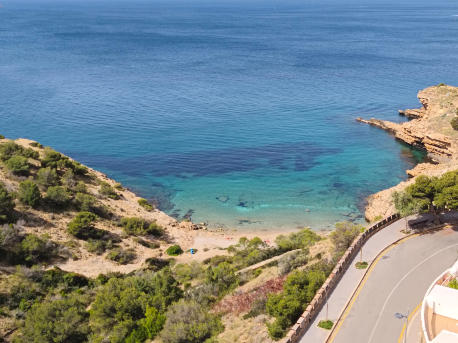 For sale, a truly special apartment in one of the most privileged areas of Benidorm.