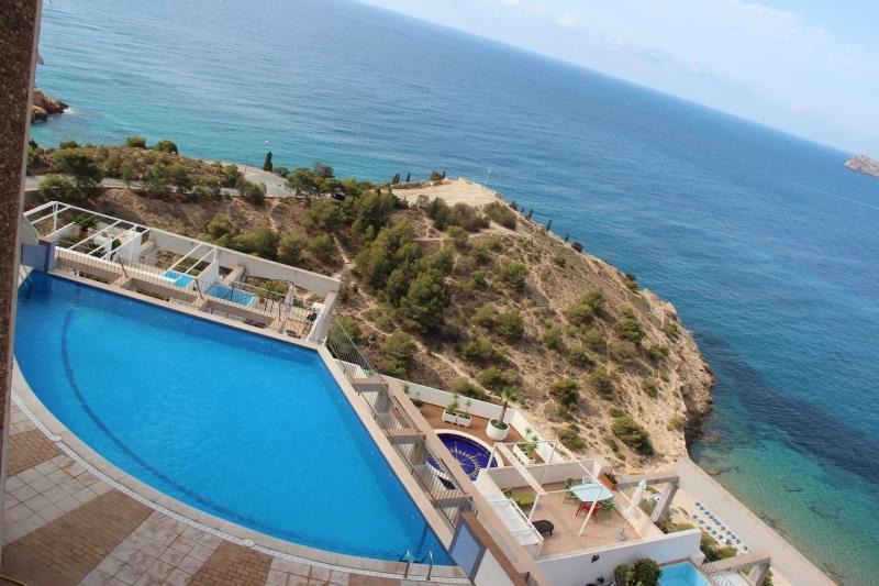 For sale, a truly special apartment in one of the most privileged areas of Benidorm.