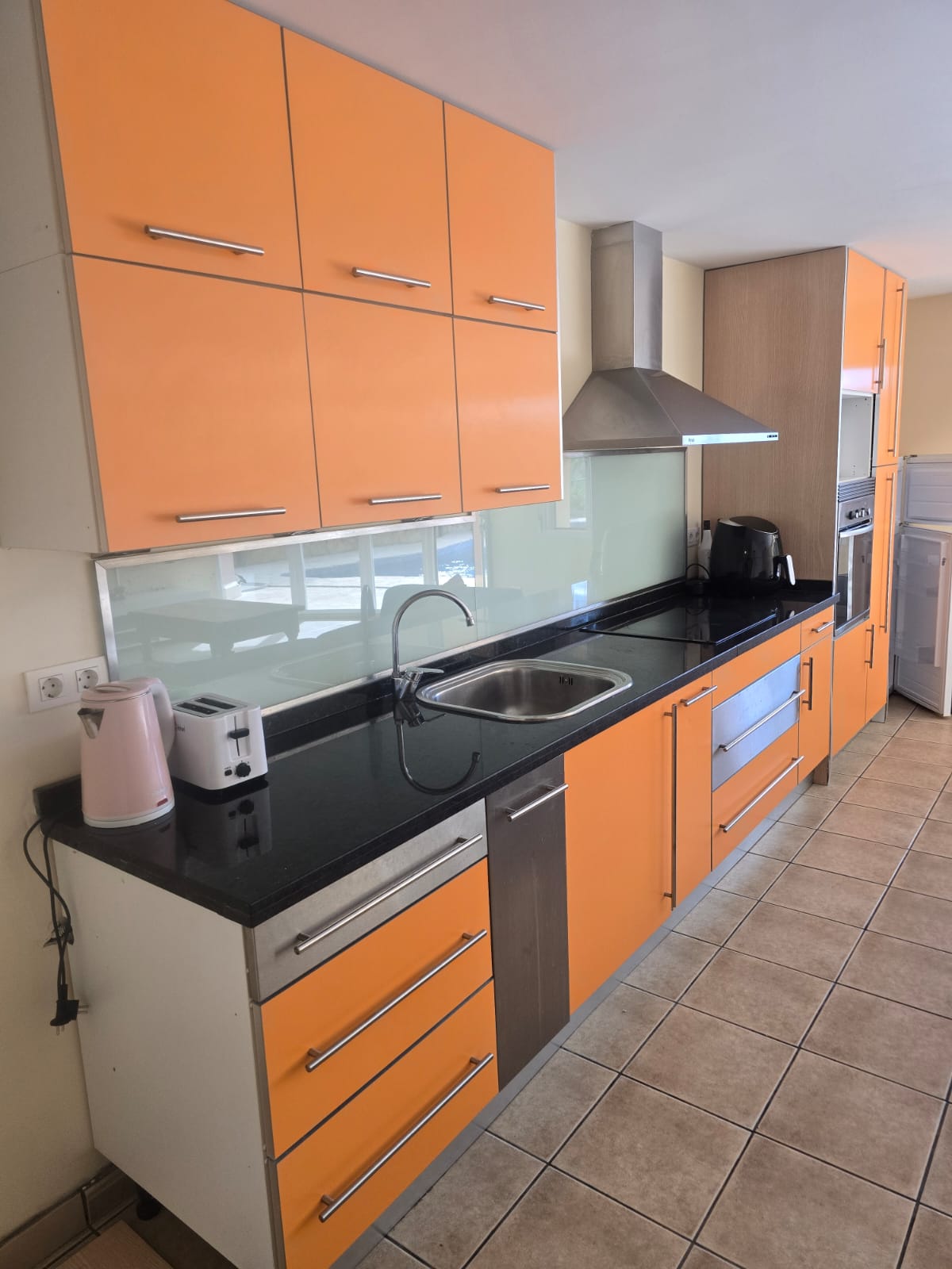 Espectacular villa independiente en Busot con piscina privada, vistas panorámicas y apartamentos independientes