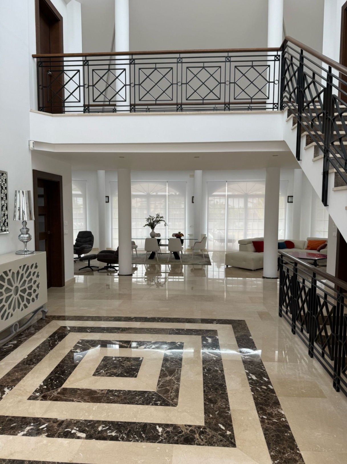 Te koop luxe villa in Alfaz del Pí