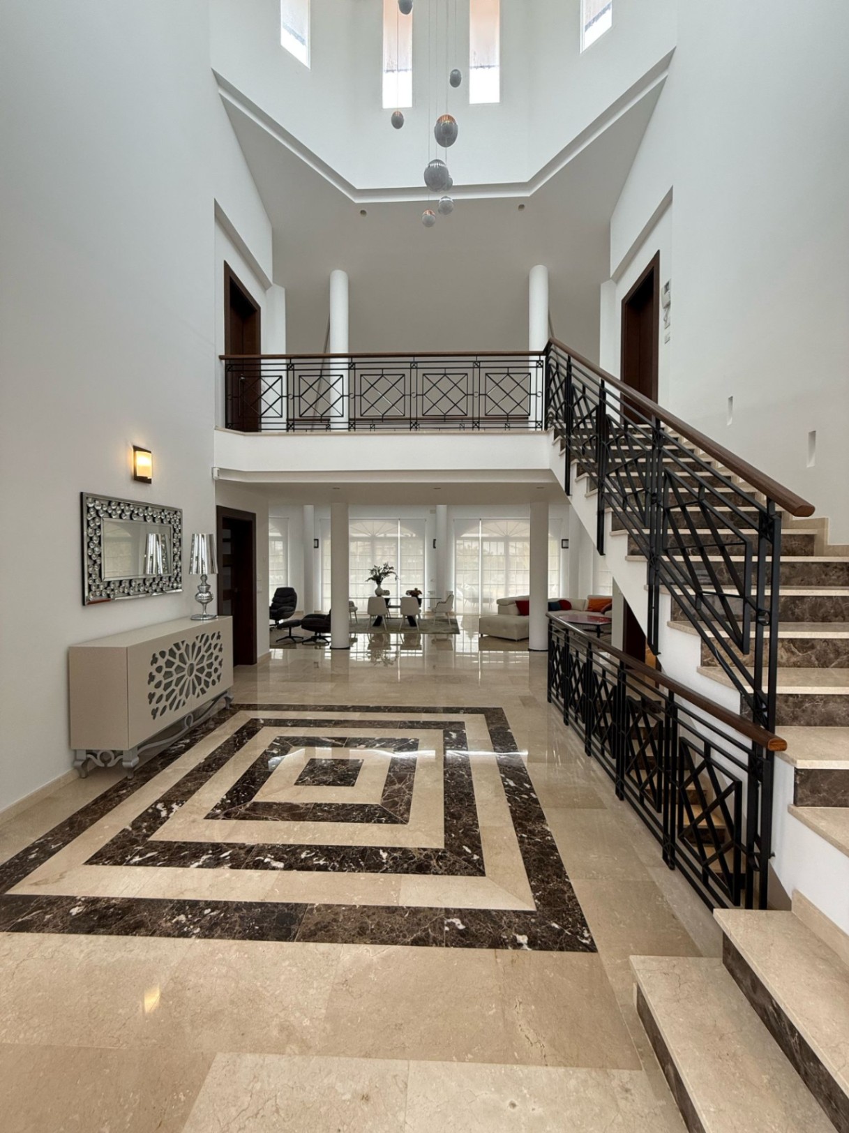 Te koop luxe villa in Alfaz del Pí
