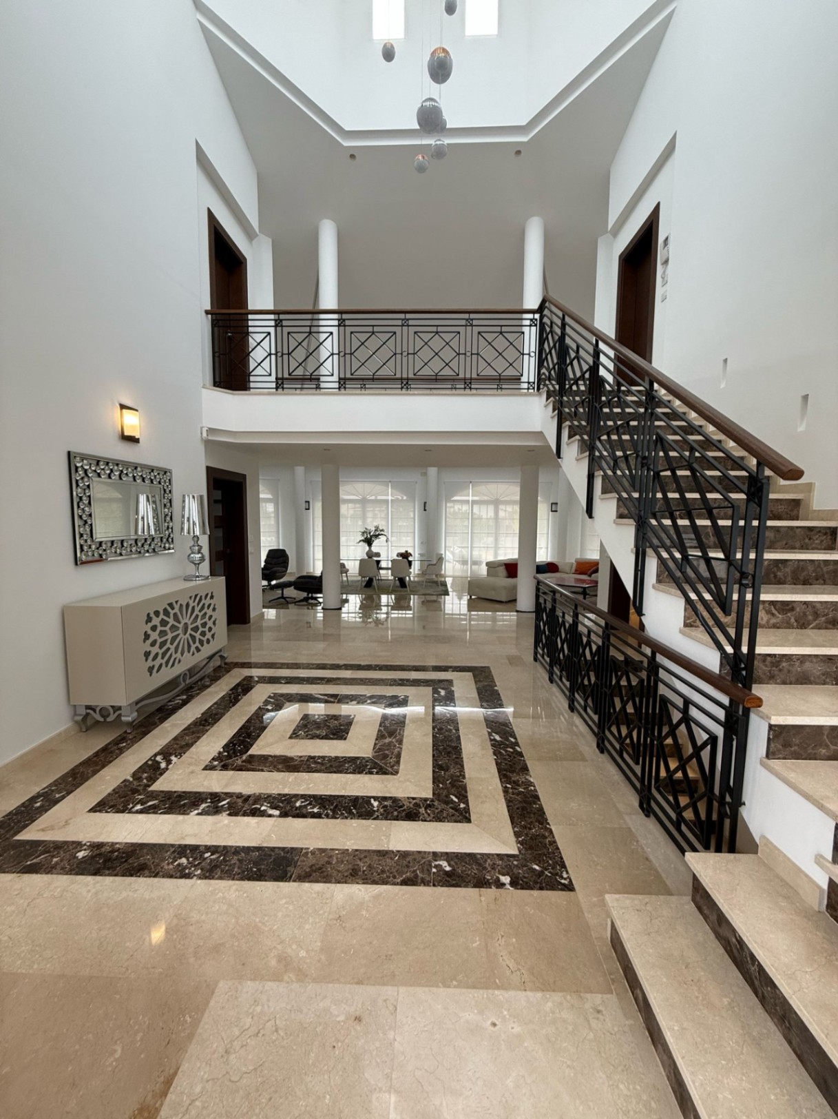 Te koop luxe villa in Alfaz del Pí