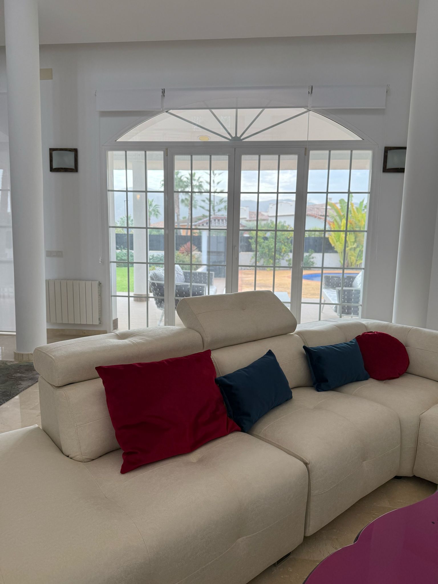 Te koop luxe villa in Alfaz del Pí