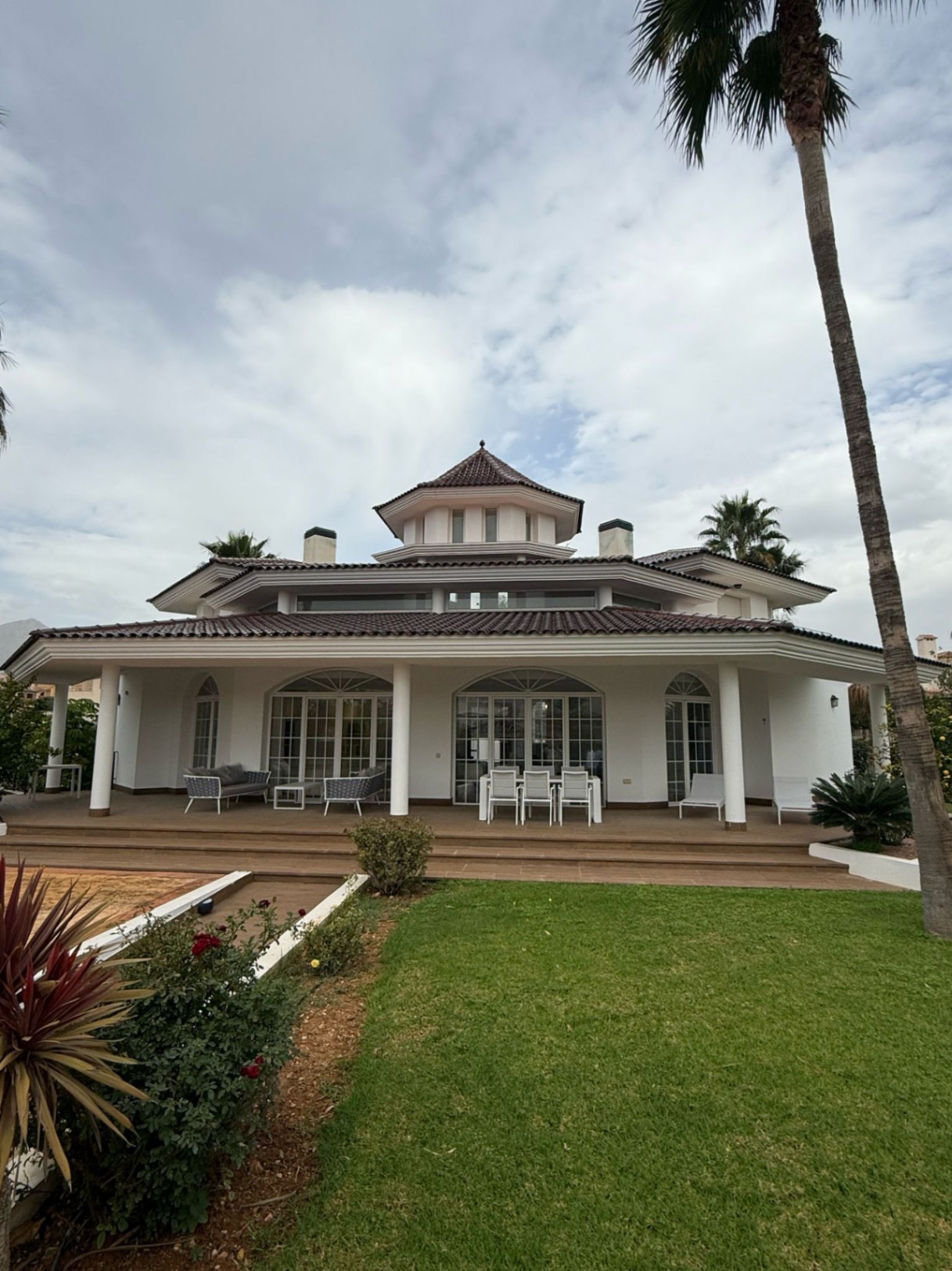 GH-0103 - Se vende villa espectacular en Alfaz del Pi