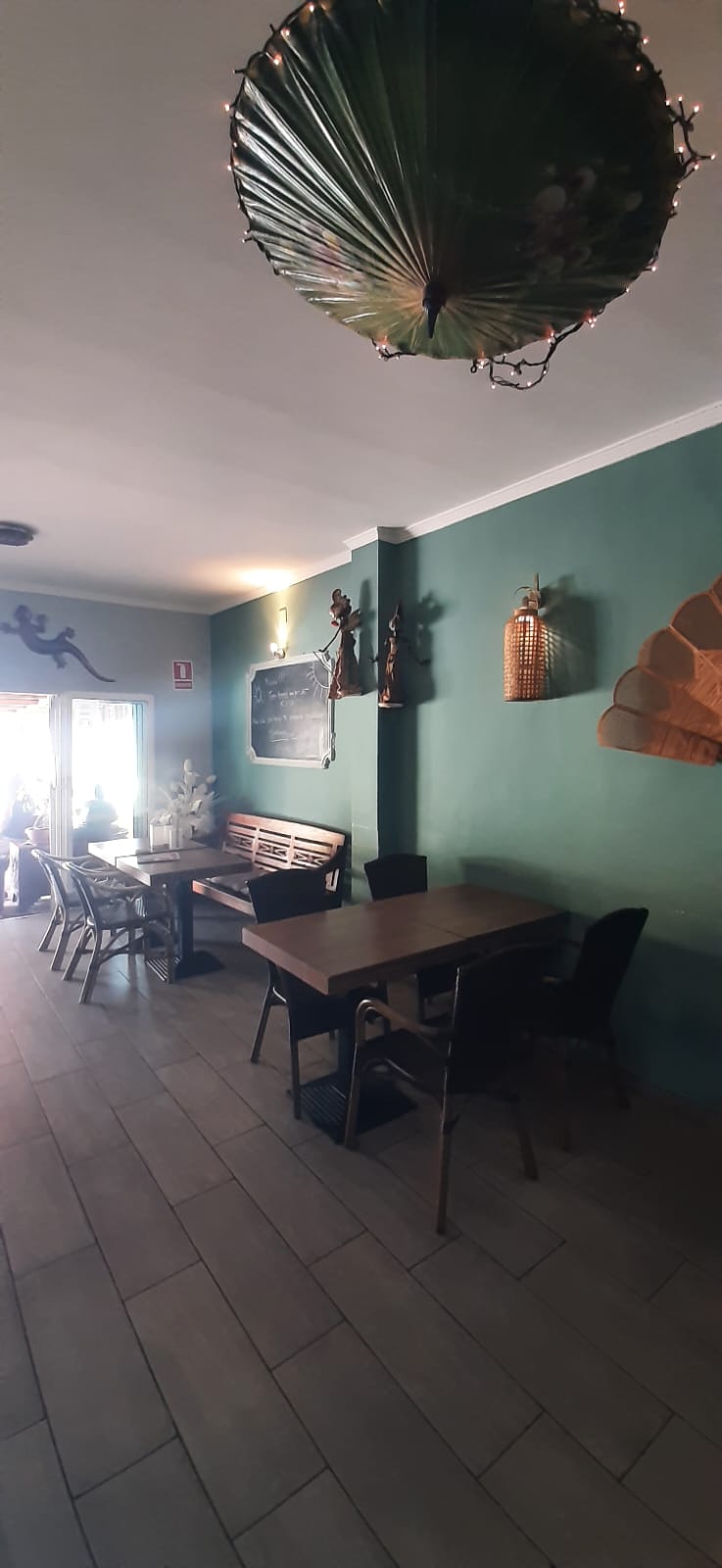 ¡OPORTUNIDAD ÚNICA! TRASPASO RESTAURANTE EN EL CENTRO DE ALBIR