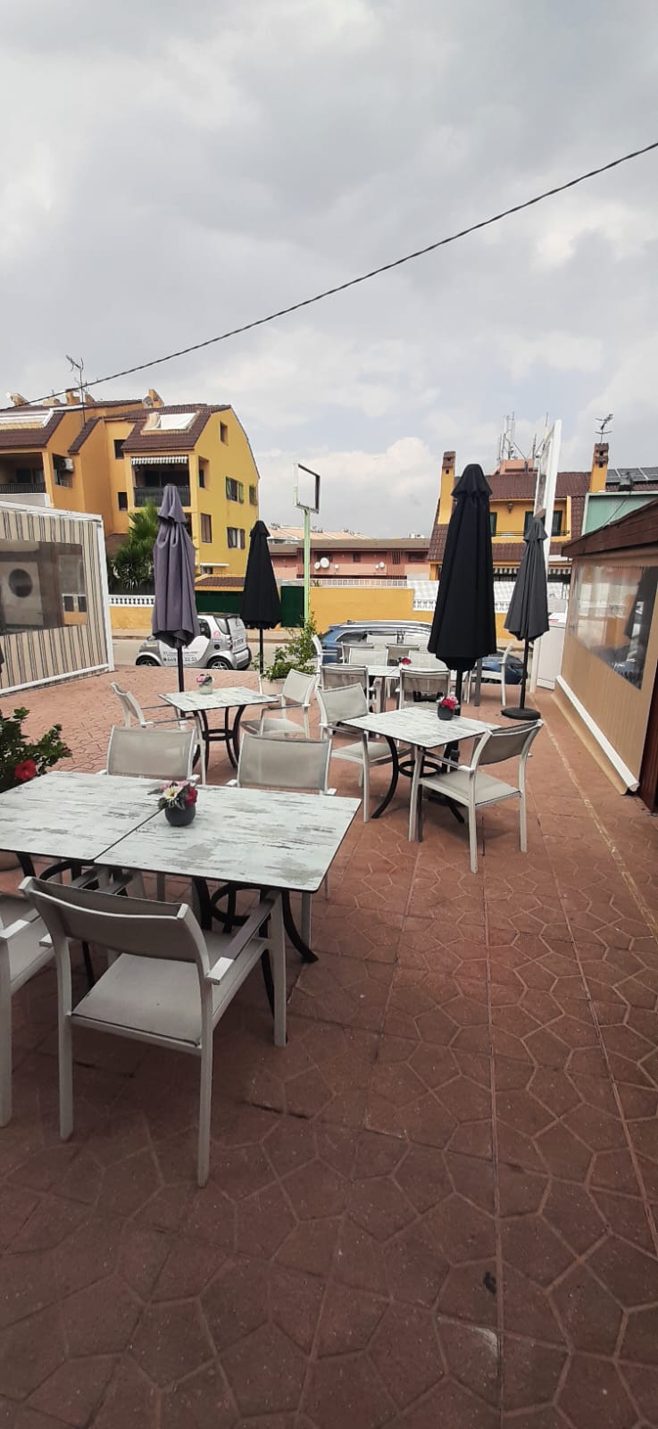 ¡OPORTUNIDAD ÚNICA! TRASPASO RESTAURANTE EN EL CENTRO DE ALBIR