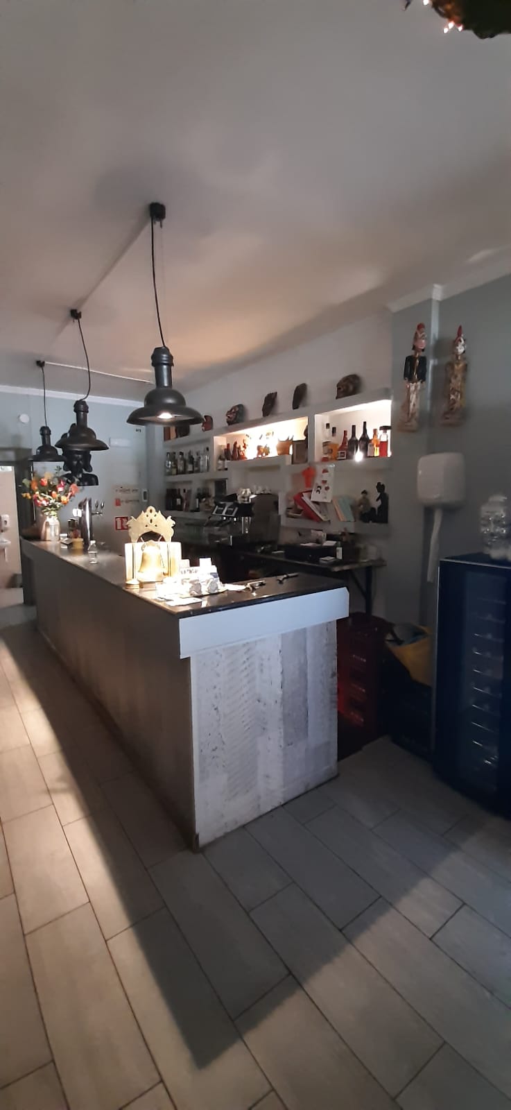 ¡OPORTUNIDAD ÚNICA! TRASPASO RESTAURANTE EN EL CENTRO DE ALBIR