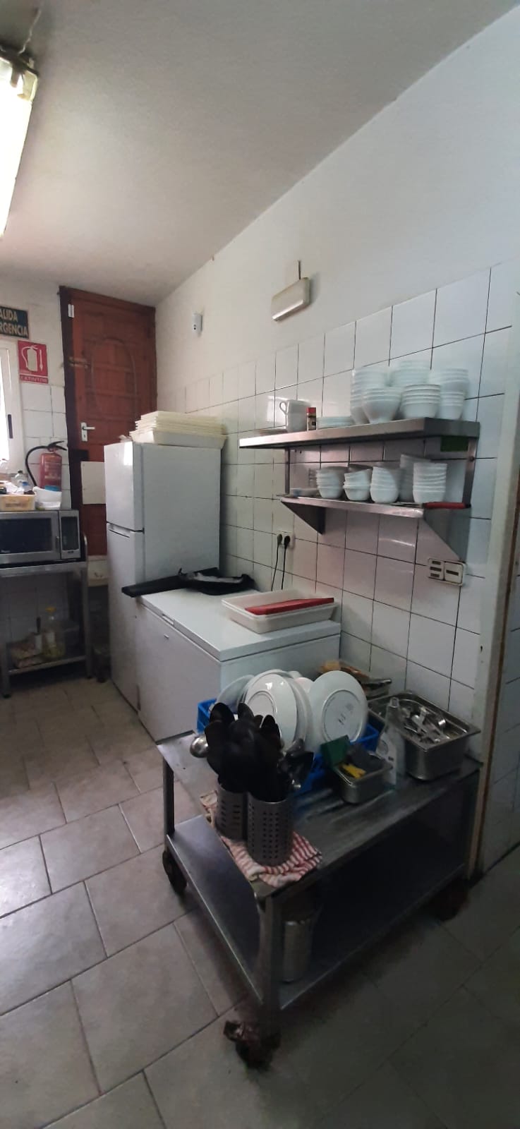 ¡OPORTUNIDAD ÚNICA! TRASPASO RESTAURANTE EN EL CENTRO DE ALBIR