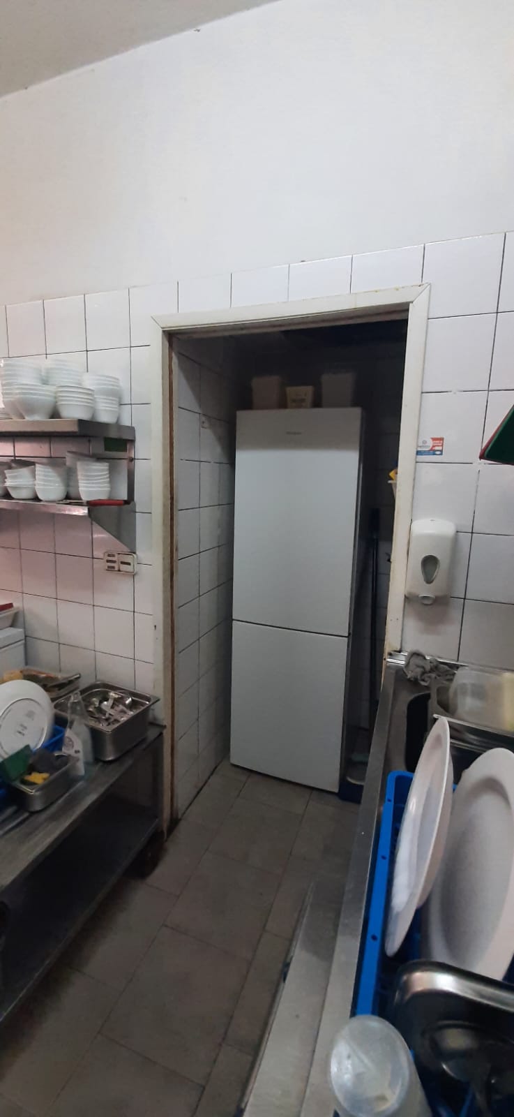 ¡OPORTUNIDAD ÚNICA! TRASPASO RESTAURANTE EN EL CENTRO DE ALBIR
