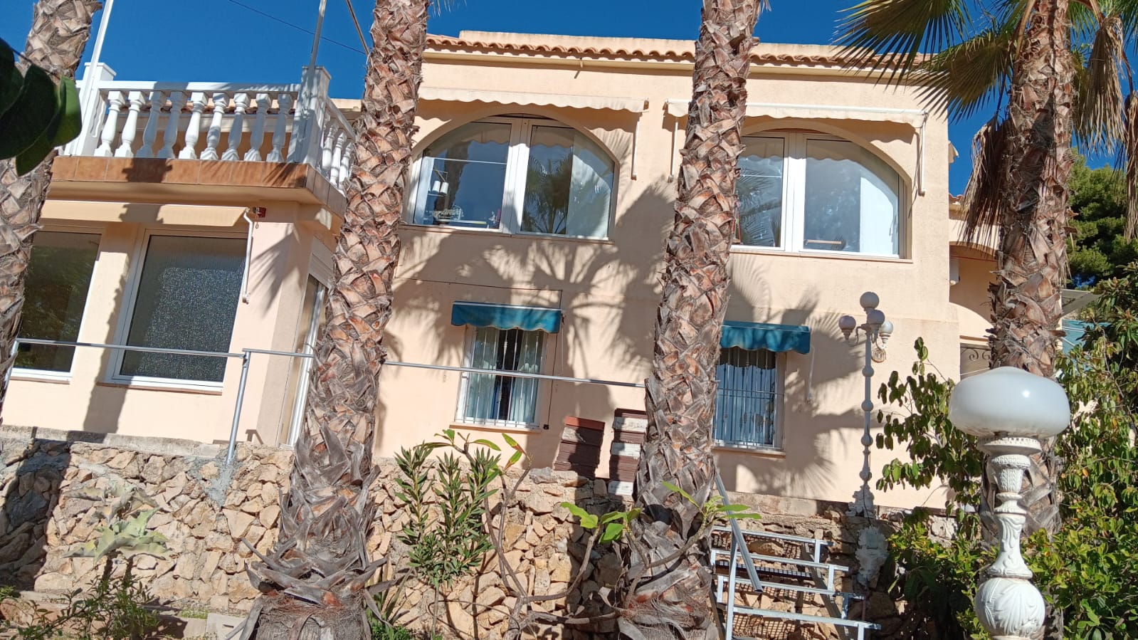 Libertad en el Corazón del Campo – Chalet Independiente con Terreno en El Tossal, La Nucía