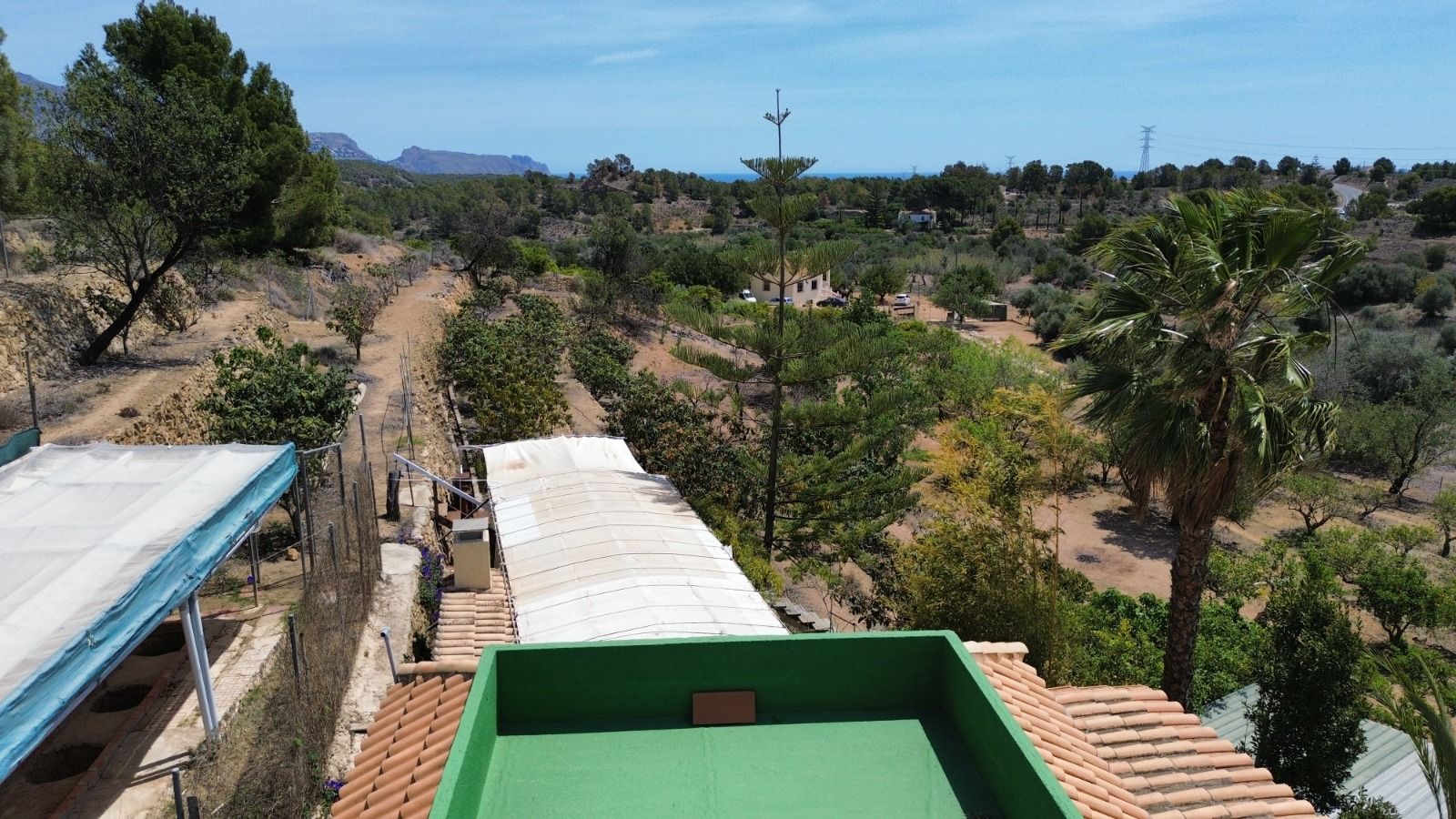 Libertad en el Corazón del Campo – Chalet Independiente con Terreno en El Tossal, La Nucía