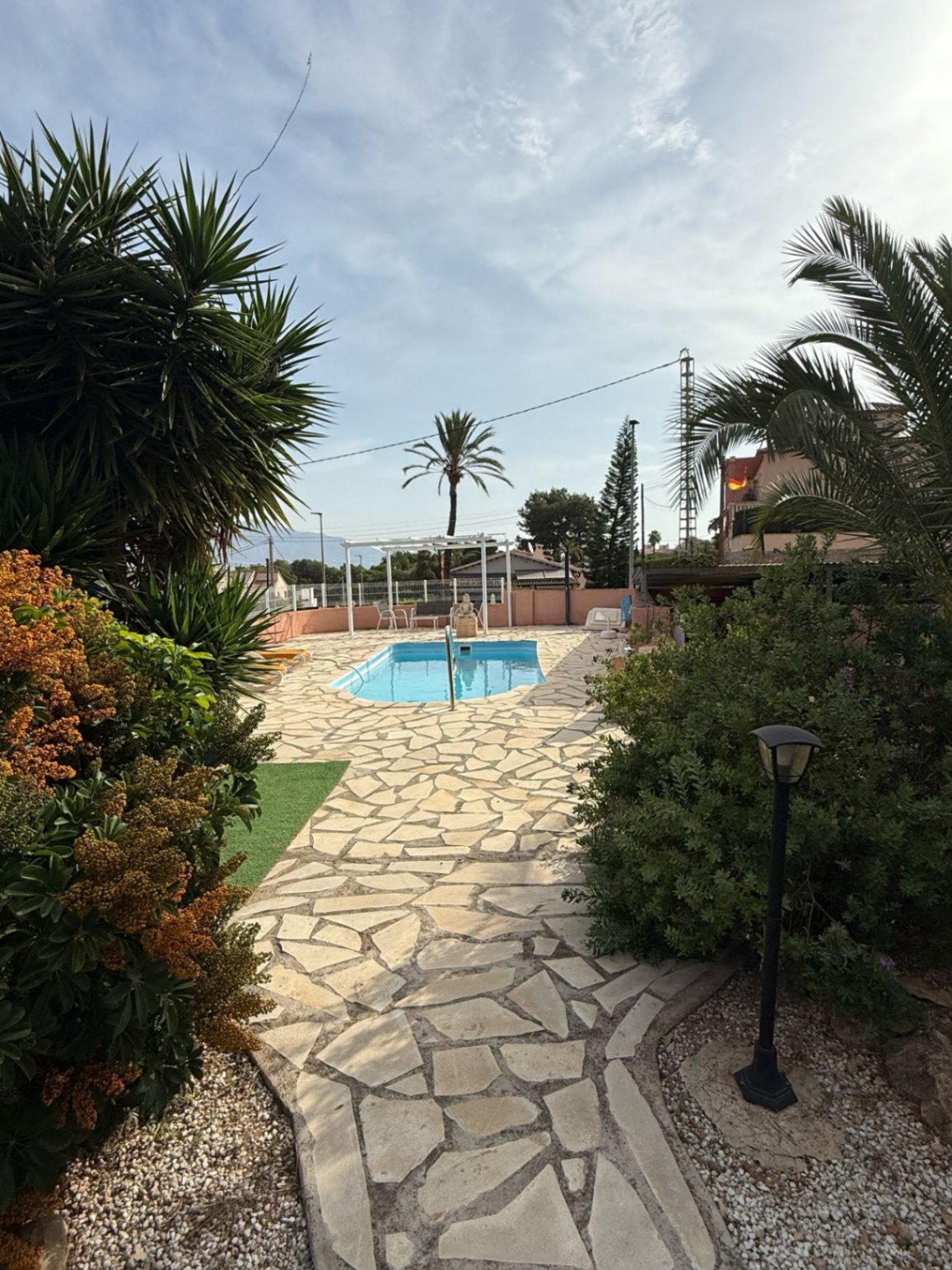 ¡Oportunidad única en el corazón de Albir!