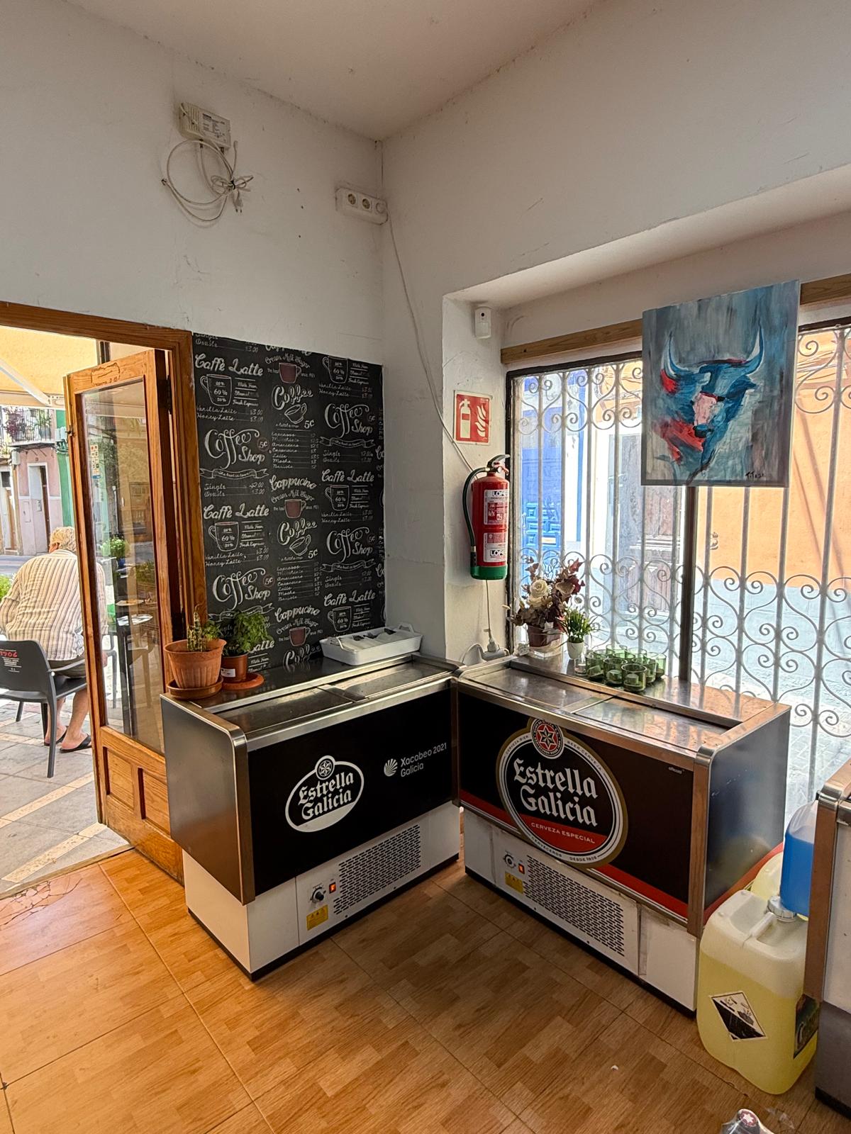 Unique transfer opportunity in the historic heart of La Vila Joiosa!