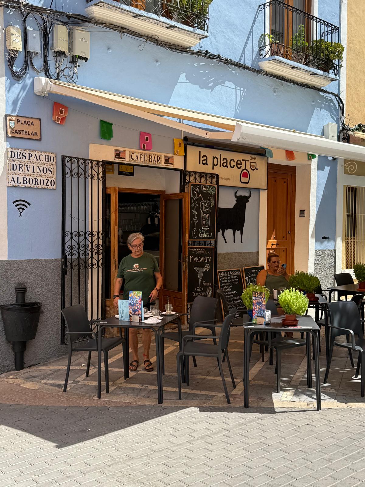 Unique transfer opportunity in the historic heart of La Vila Joiosa!