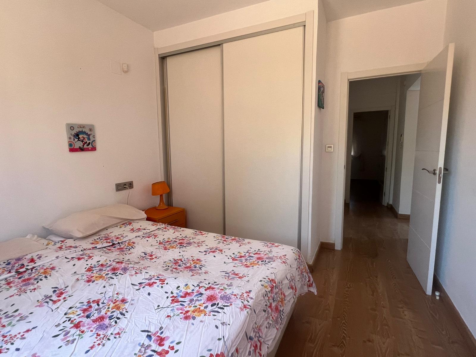 ¡Oportunidad única de alquiler en el corazón de Albir!